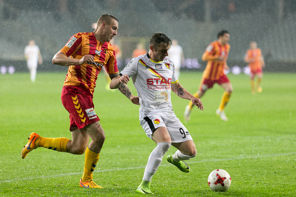 Jagiellonia gra w Kielcach - transmisja meczu z Koroną na naszej antenie