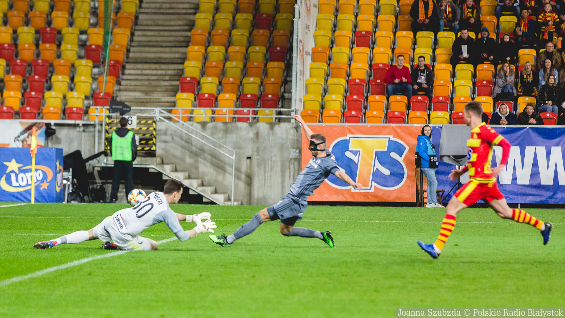 Po samobójczym golu Jagiellonia wygrywa z Legią Warszawa [zdjęcia]