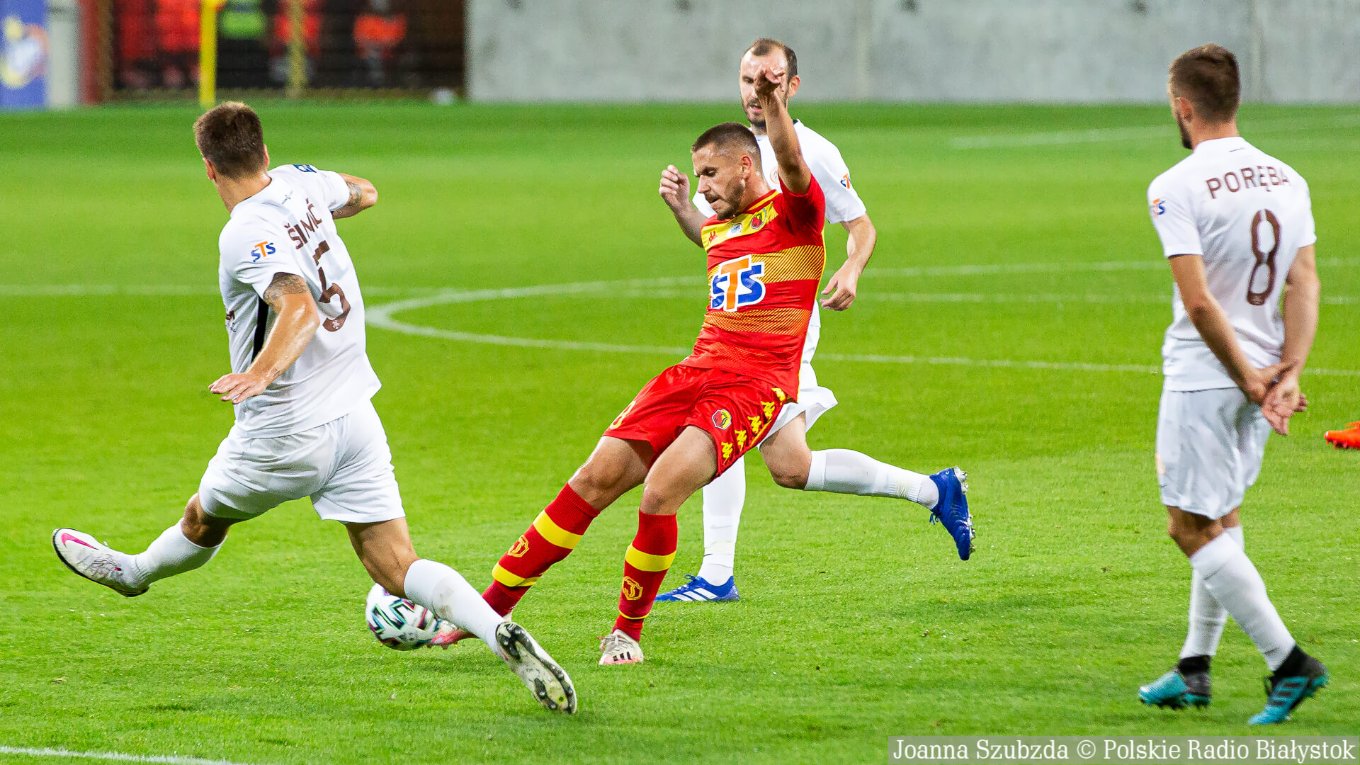 Jagiellonia przegrywa z Zagłębiem Lubin w piłkarskiej ekstraklasie [zdjęcia]