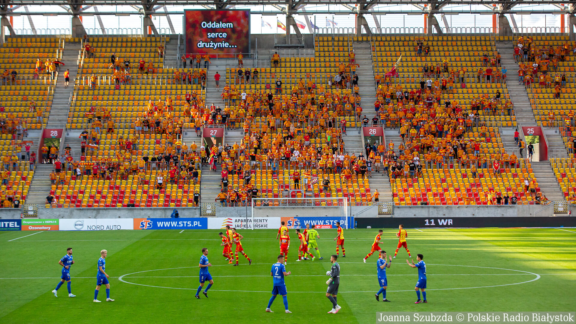 Nawet 3 lata więzienia grożą kibicowi, który po meczu Jagiellonii Białystok z Wisłą Kraków wbiegł na murawę stadionu