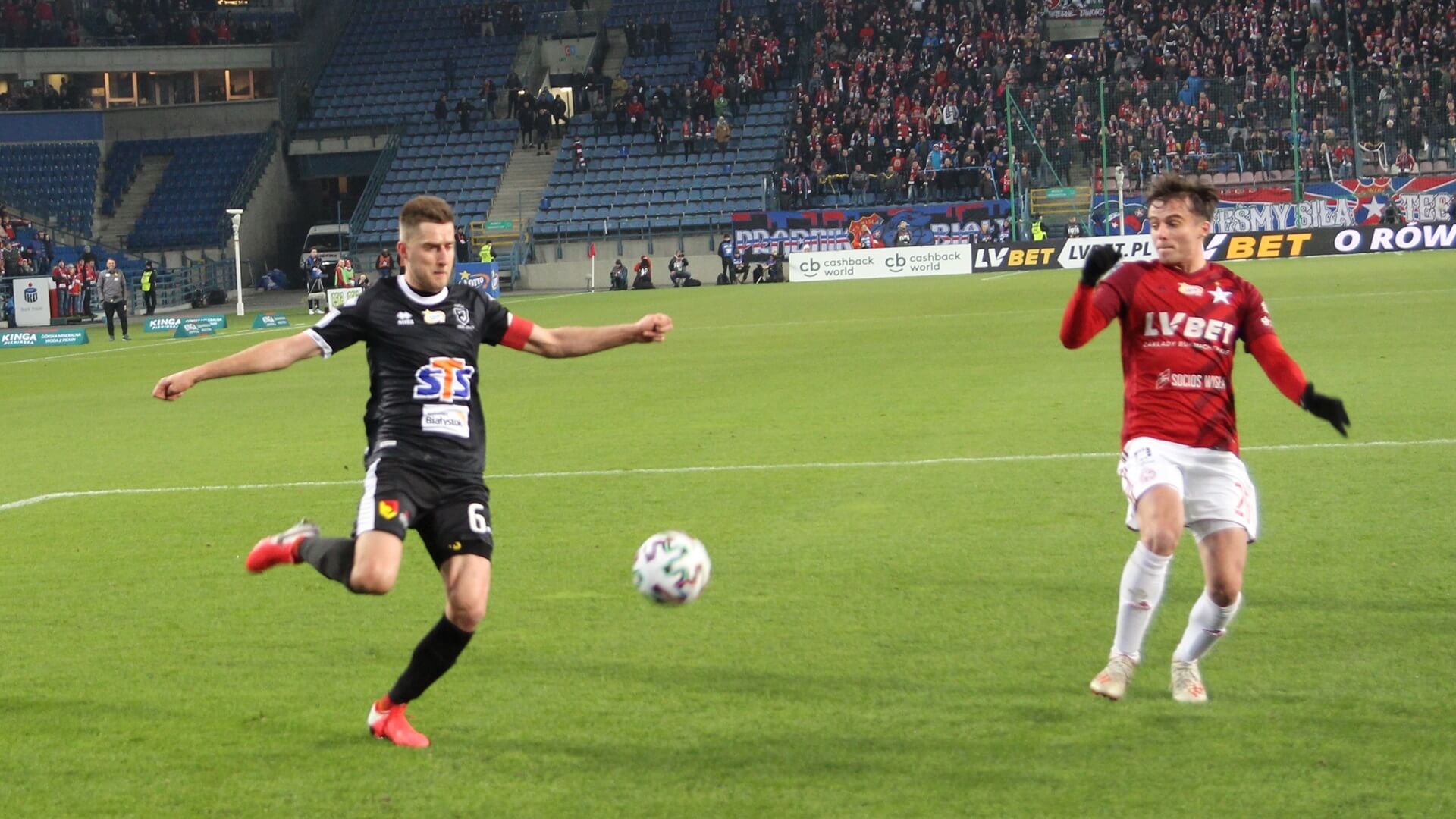 Romanczuk: grając dalekie piłki do przodu nie da się wygrać meczu [wideo]