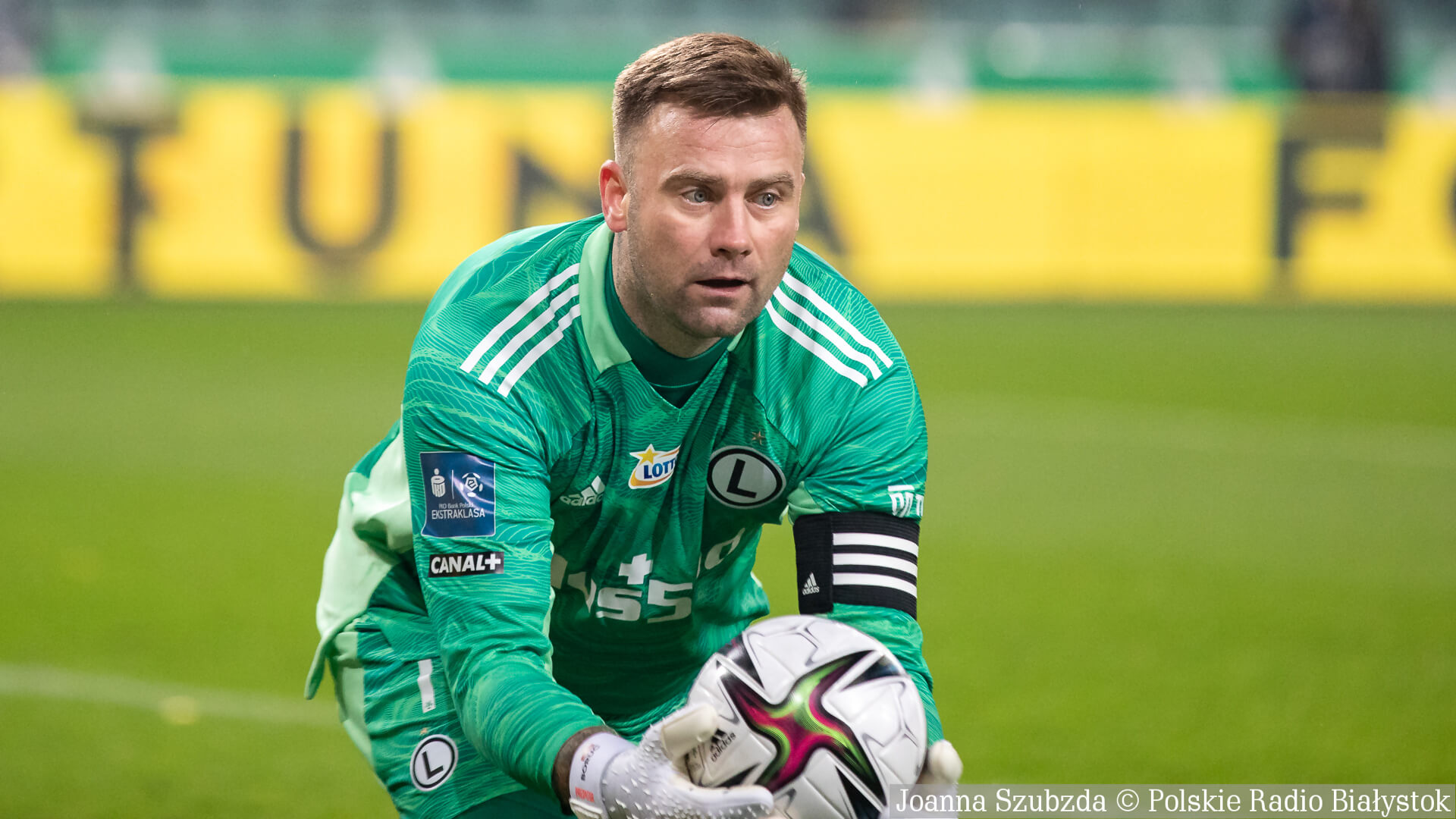 Artur, ja z ważno sprawo... - Jagiellonia Białystok zakpiła z Artura Boruca [wideo]