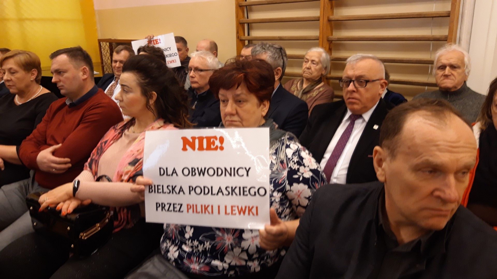 Mieszkańcy Studziwód i wsi Piliki spierają się o przebieg obwodnicy Bielska Podlaskiego