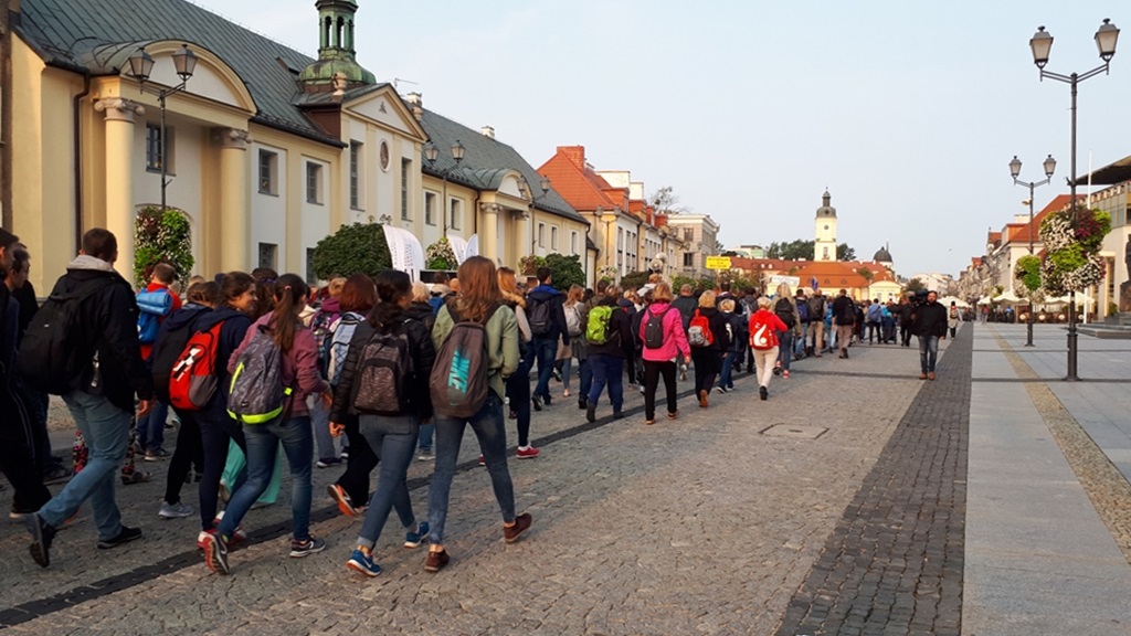 Do pokonania mają około 70 km – pątnicy wyruszyli do Różanegostoku