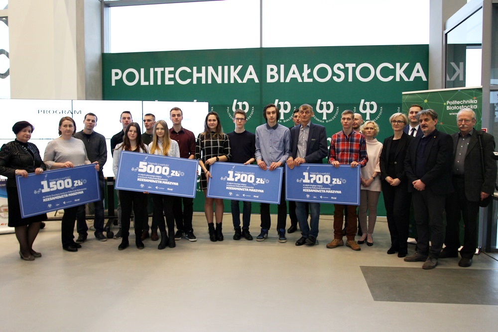 Finał konkursu "Niesamowita Maszyna" rozstrzygnięty - wygrały uczennice z IV LO w Białymstoku