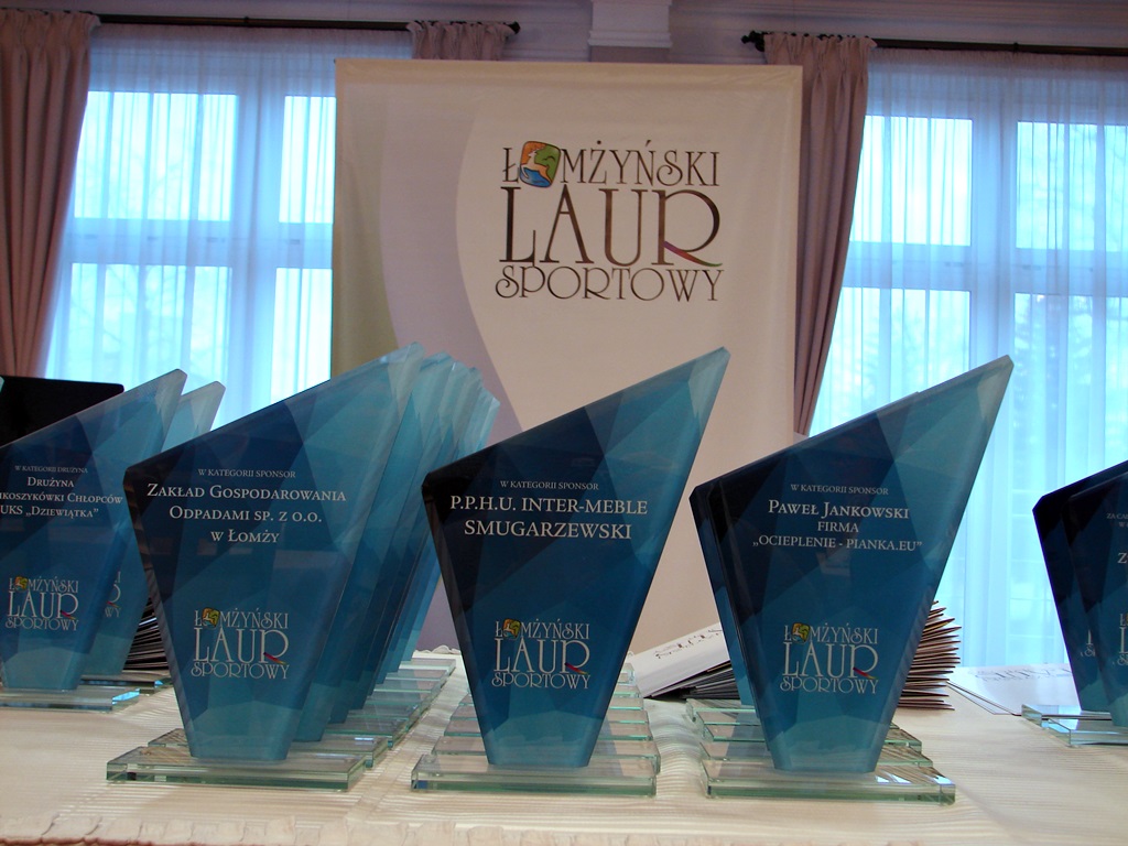 Prezydent Łomży nagrodził najlepszych sportowców, trenerów i sponsorów