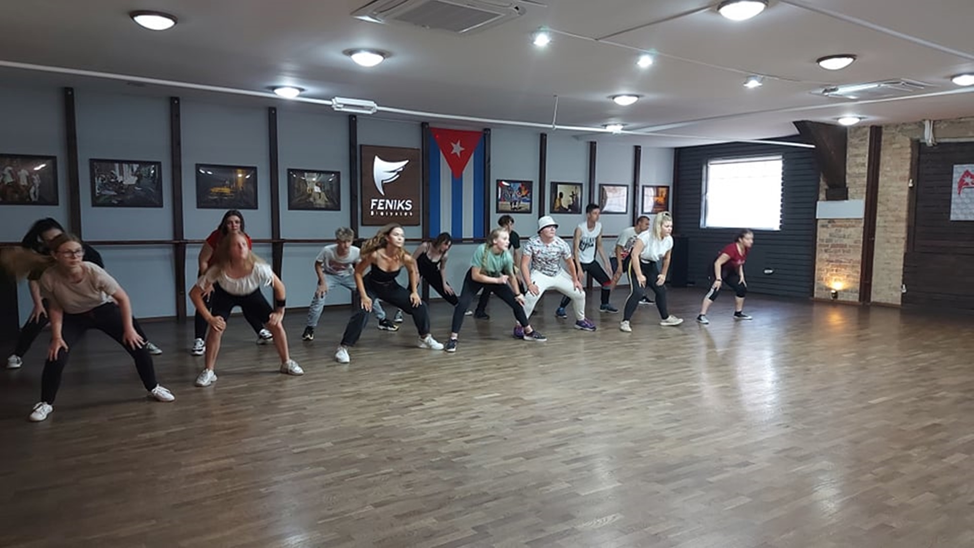 Kilkunastu młodych ludzi z Polski i Litwy uczestniczy w wakacyjnym projekcie "W rytmie duszy"