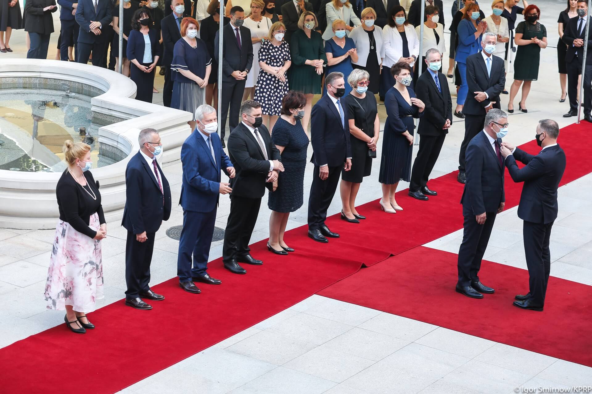 Pracownicy łomżyńskiego szpitala z odznaczeniami za zasługi