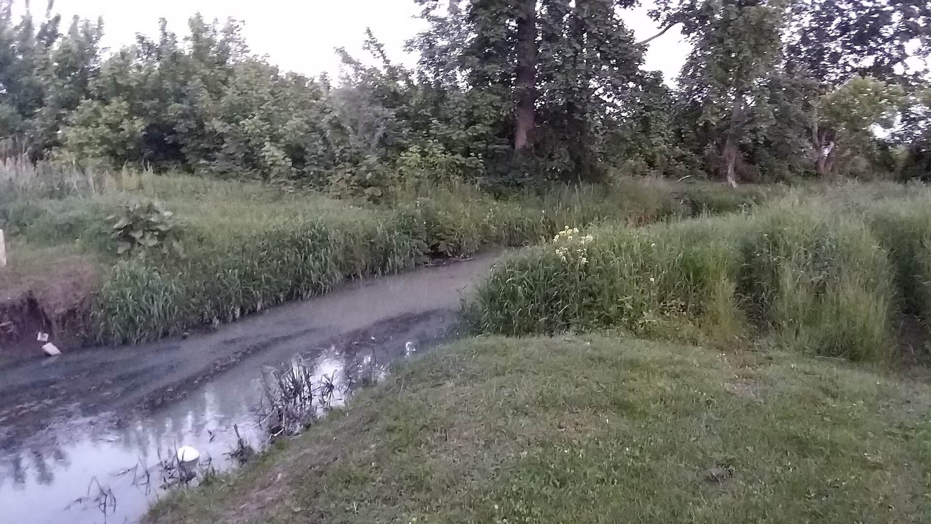 W rzece znaleziono martwego mężczyznę