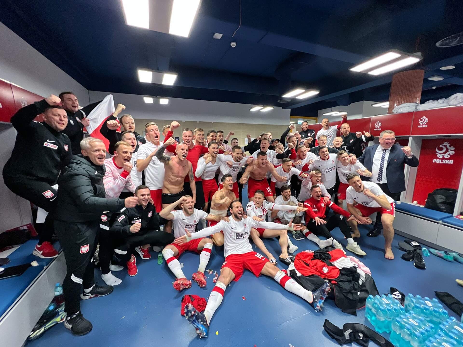 Piłkarska reprezentacja Polski awansowała do finałów Mistrzostw Świata w Katarze [wideo]