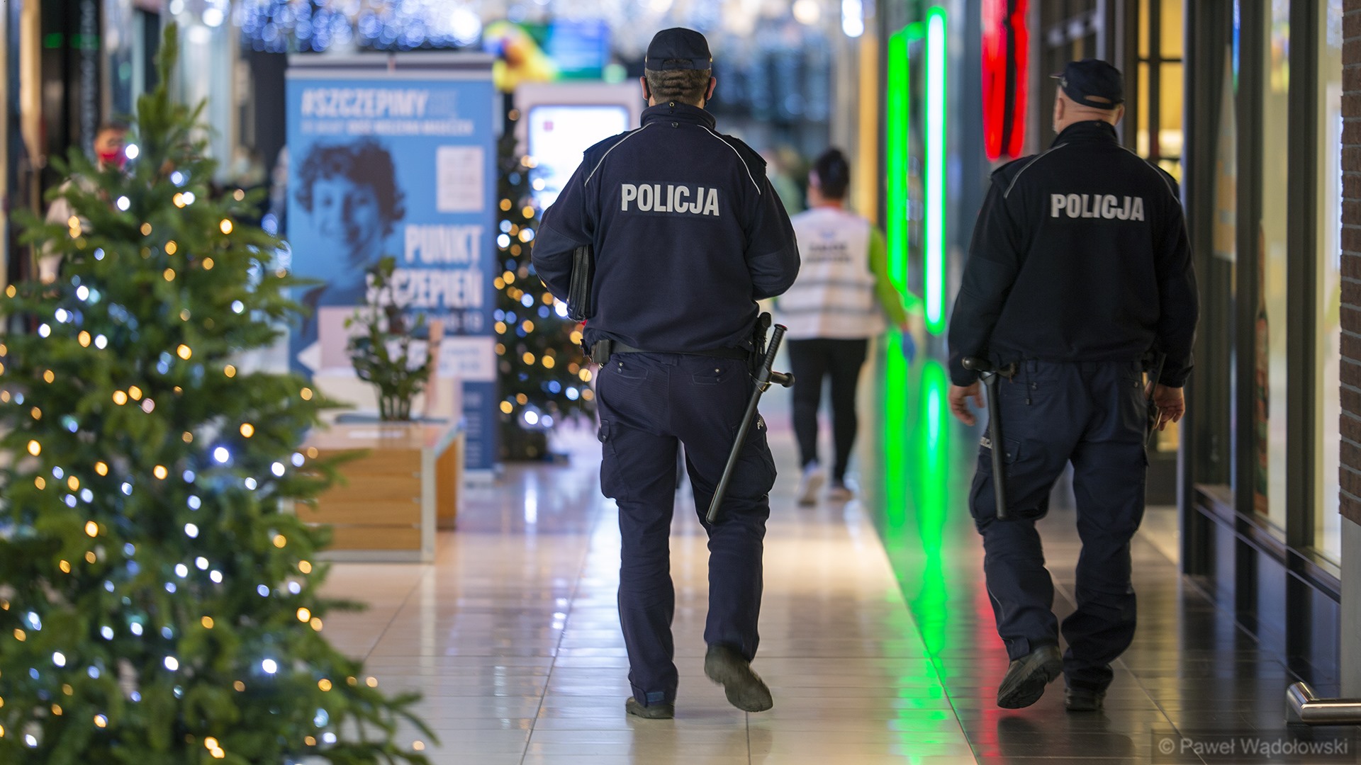 Policjanci do świąt będą kontrolować obiekty handlowe w Łomży