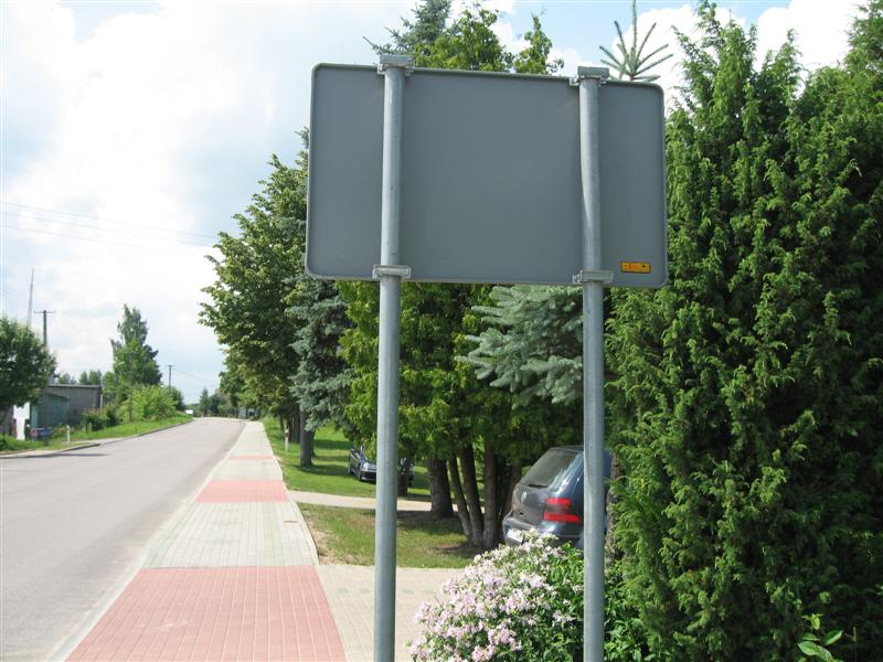 Puńsk:  Zamalowane tablice z litewskimi napisami