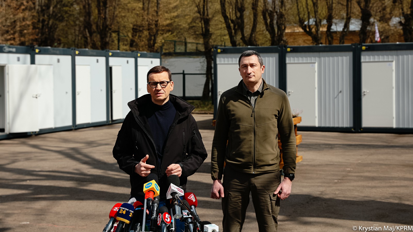 Premier Mateusz Morawiecki otworzył miasteczko dla uchodźców we Lwowie