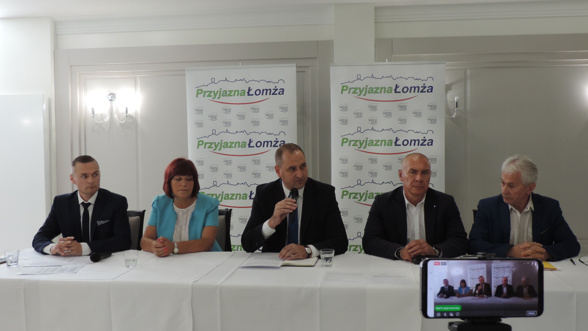 Grupa łomżyńskich radnych złożyła wniosek o obniżkę diet samorządowcom