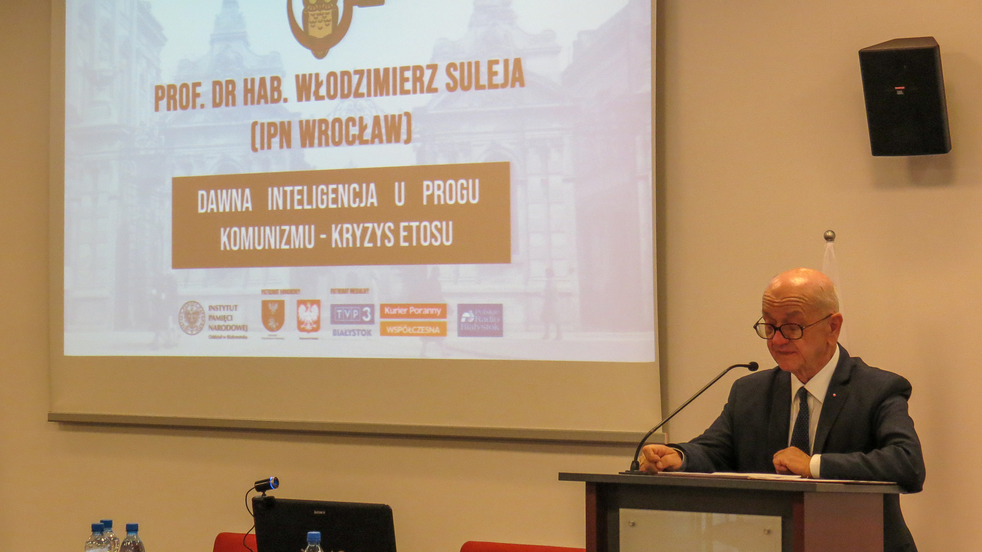 Relacja między władzą komunistyczną a inteligencją - konferencja IPN w Białymstoku