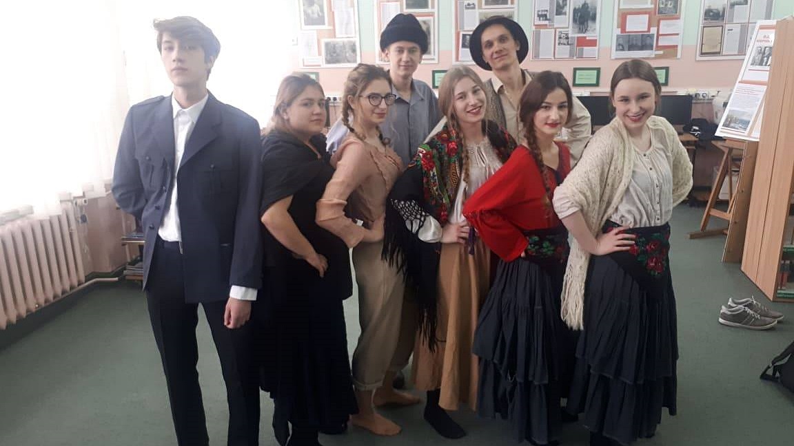 To święto młodych miłośników teatru - ok. 200 osób prezentuje spektakle w Białymstoku