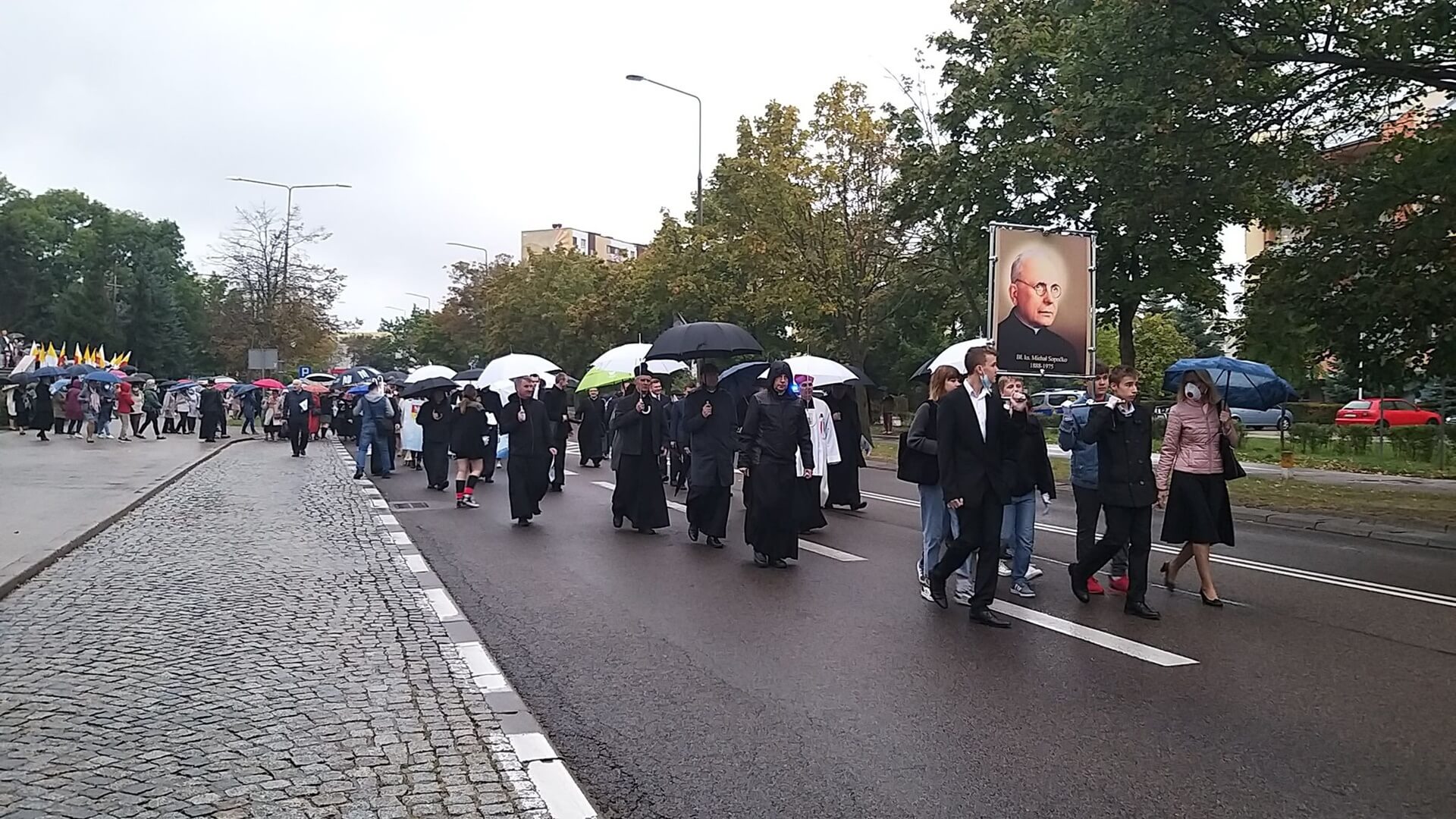 Procesja z relikwiami błogosławionego księdza Michała Sopoćki w Białymstoku