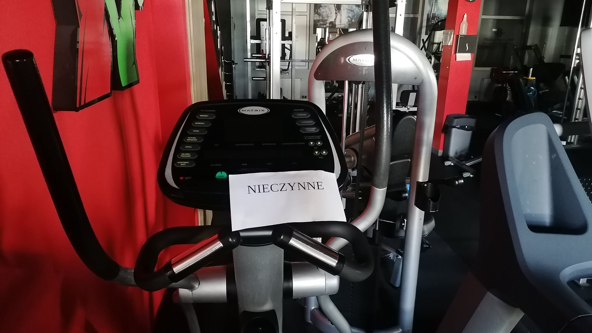 Wiceminister sportu: Trwa opracowanie propozycji dla branży fitness, basenów i siłowni
