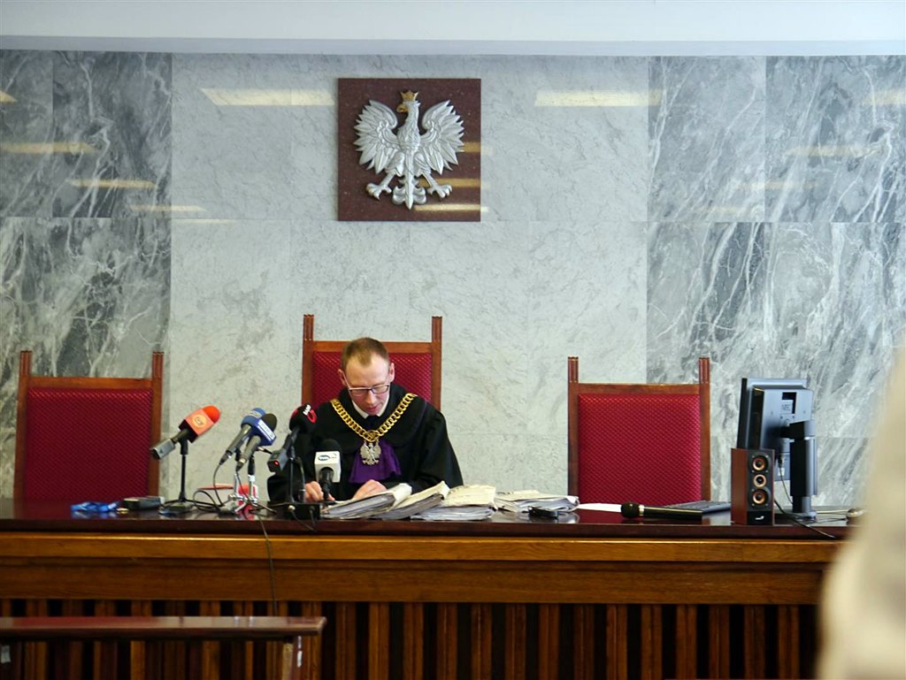 Suwalski sąd ponownie uniewinnił osoby obwinione o zakłócenie otwarcia wystawy o gen. Andersie