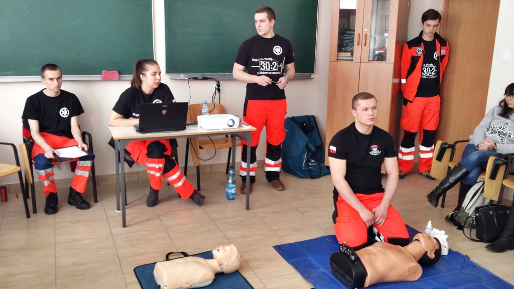 Białostoccy studenci uczyli się udzielania pierwszej pomocy