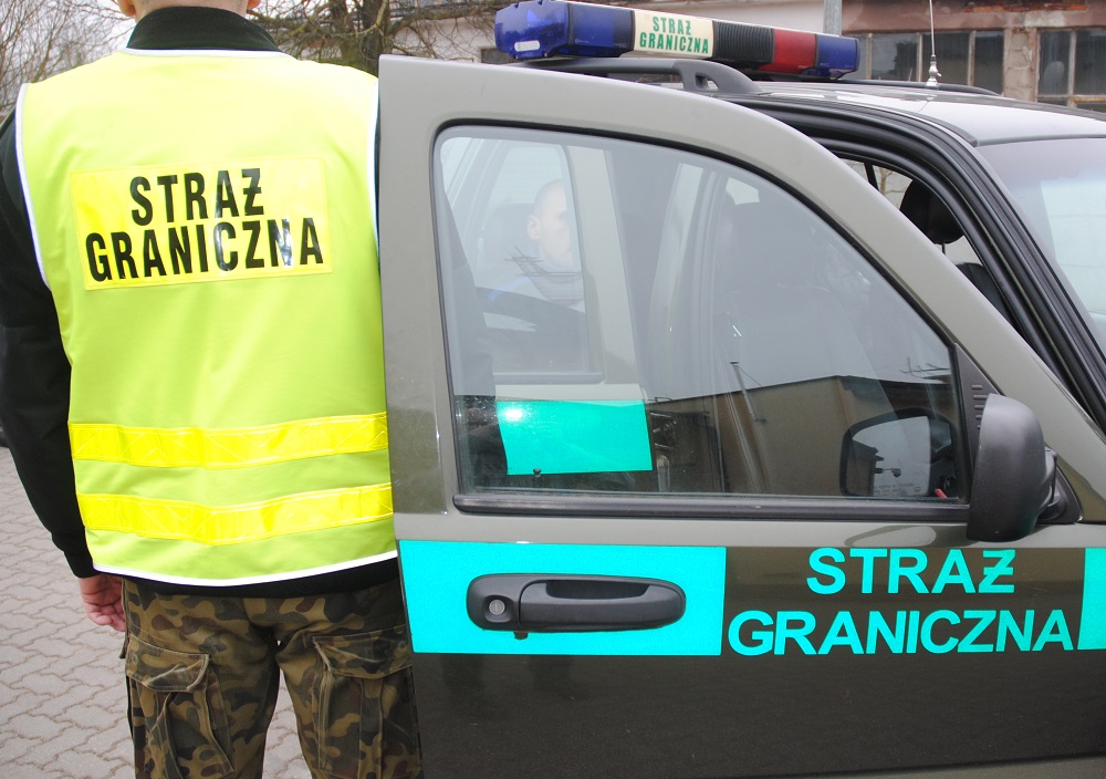 Dwóch Wietnamczyków i Ukraińca zatrzymali pogranicznicy w Augustowie