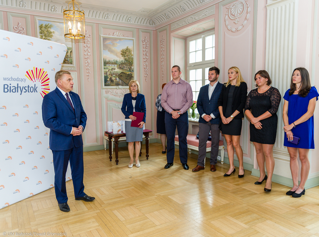 Lekkoatleci u prezydenta Białegostoku - gratulacje i premie za wyniki