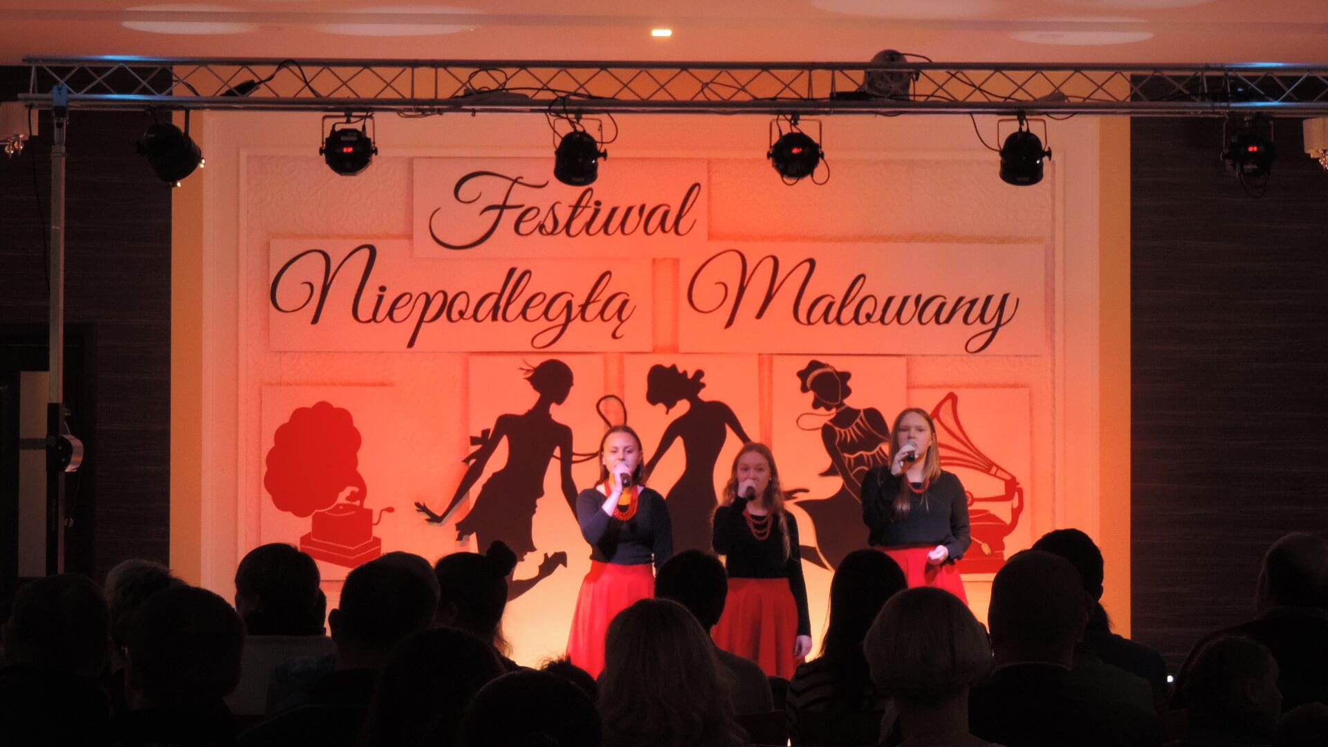 Dzień z Niepodległą na festiwalu w Drozdowie i Piątnicy [zdjęcia]