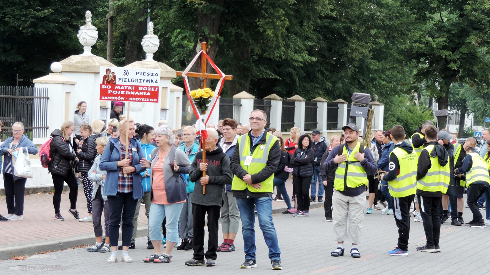 Pielgrzymka z Zambrowa do Sanktuarium Matki Bożej Pojednania w Hodyszewie