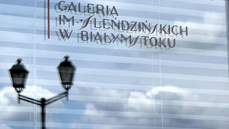 Piękne i odważne zdjęcia oglądać można na nowej wystawie w Galerii Sleńdzińskich