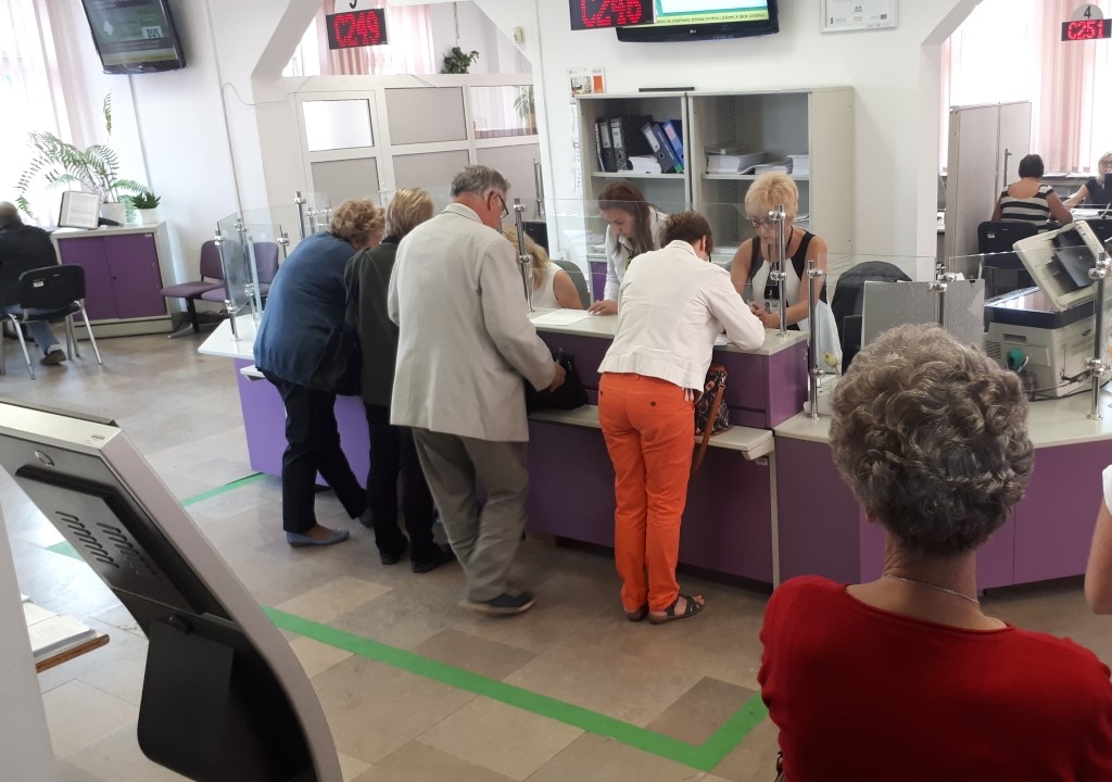 Wykłady i występy artystyczne dla seniorów w białostockim oddziale ZUS - akcja "Wyjdź z domu"