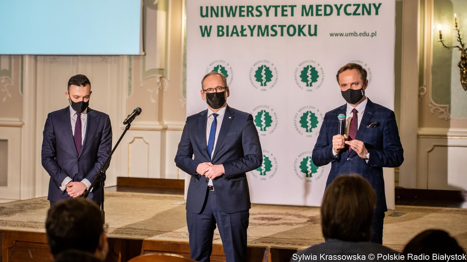 Ważne odkrycie naukowców UMB: Geny mają wpływ na to, jak przechodzimy COVID-19 [zdjęcia, wideo]