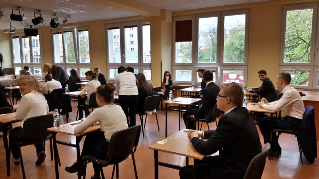 Maturzyści przystąpili do egzaminu z matematyki na poziomie podstawowym