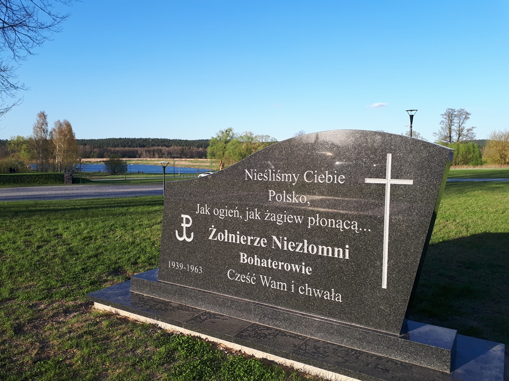 Wzbudzający kontrowersje pomnik w Supraślu ma być przeniesiony