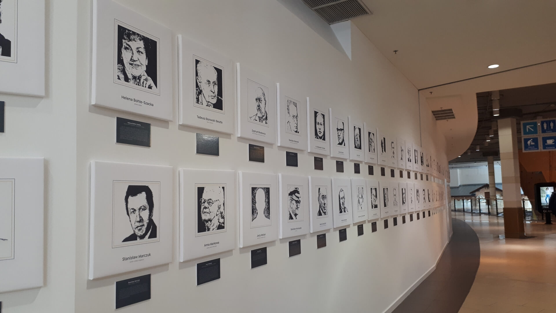 W galerii Alfa można oglądać wizerunki osób, które zapisały się w historii Białegostoku
