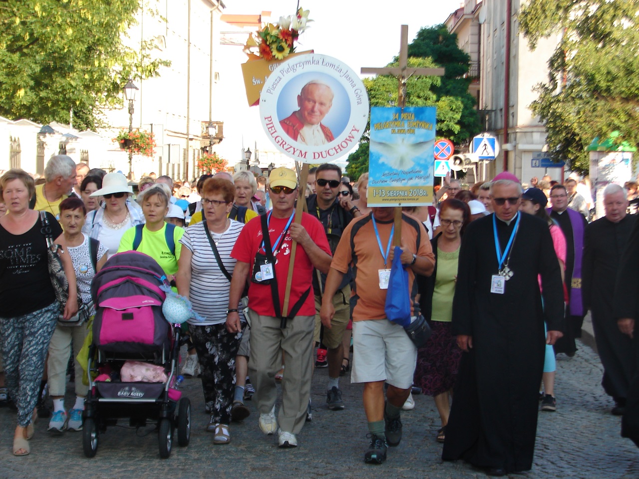 Pielgrzymi z Łomży po raz 34 wyruszyli na Jasną Górę