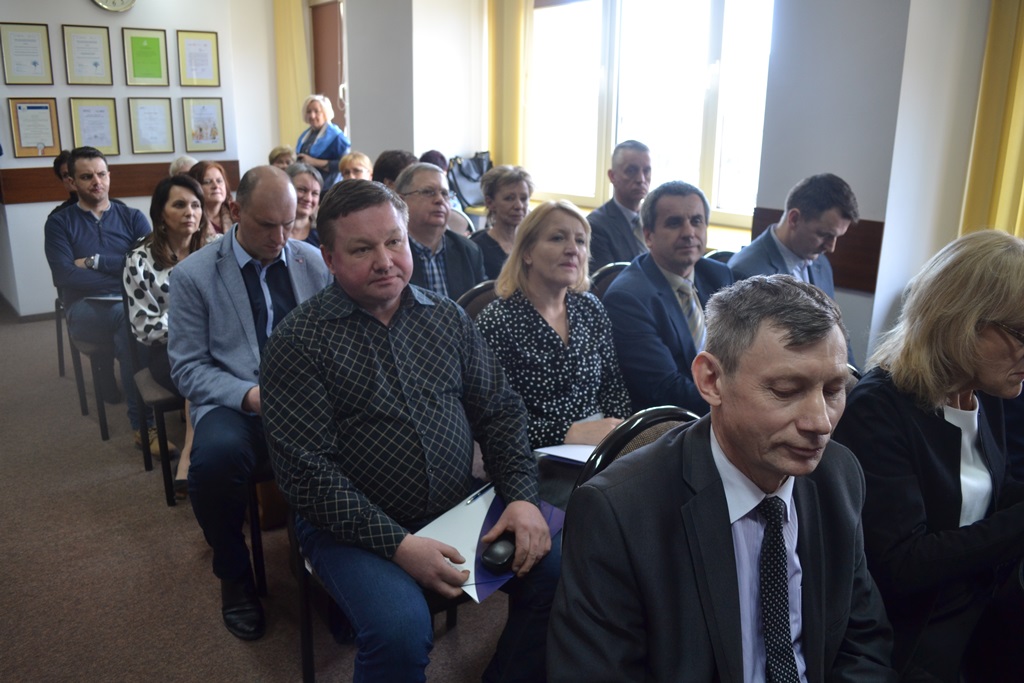 Więcej praktyk poza szkołą - postulują uczestnicy suwalskiej konferencji