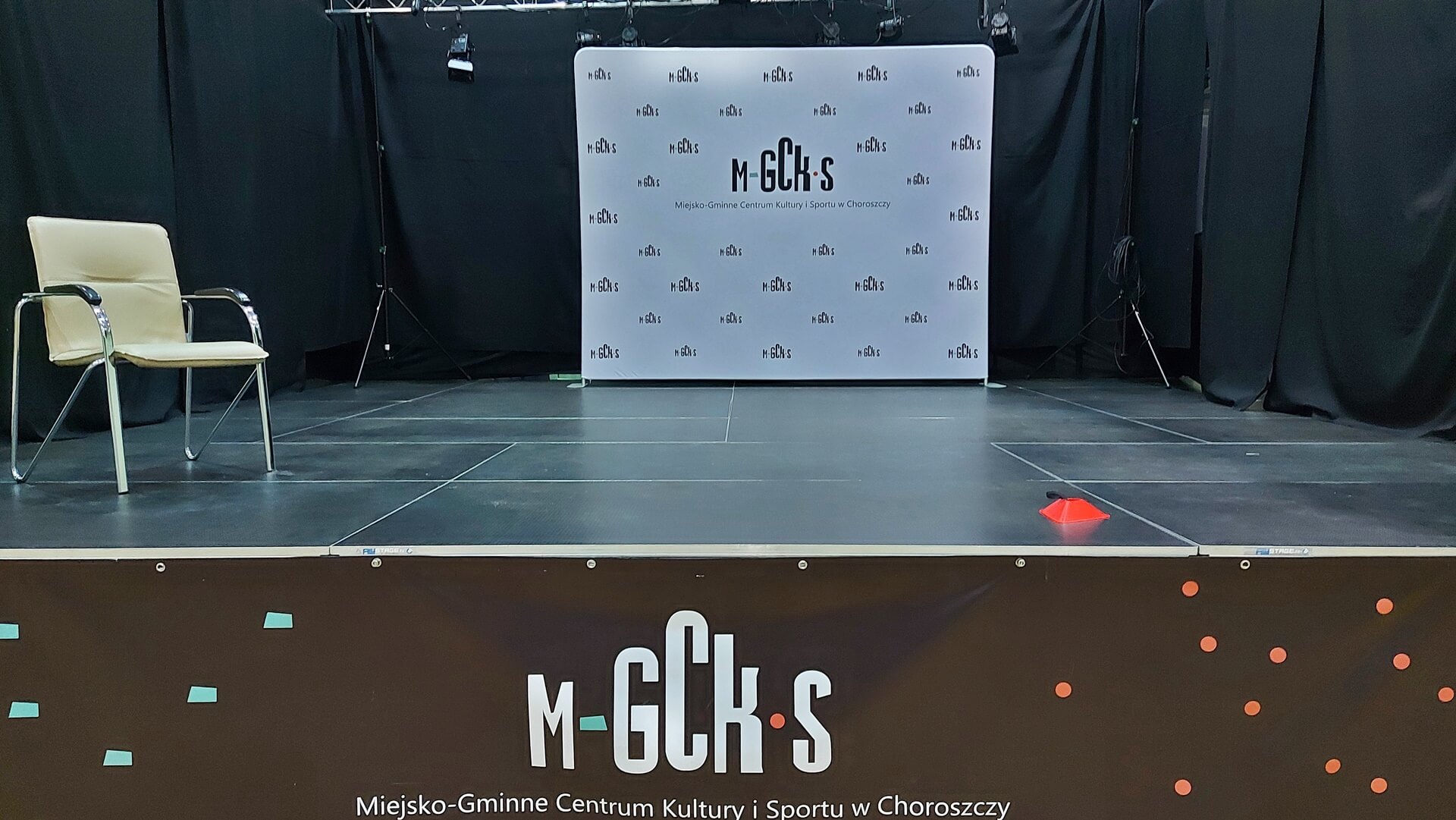 Zamknięte biblioteka i centrum kultury w Choroszczy