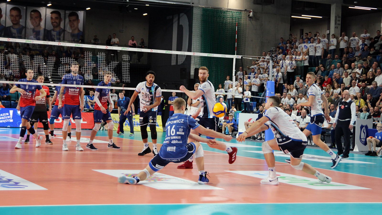Siatkarze Ślepska Malow Suwałki przegrywają z liderem tabeli VERVĄ Warszawa 0:3 [zdjęcia]