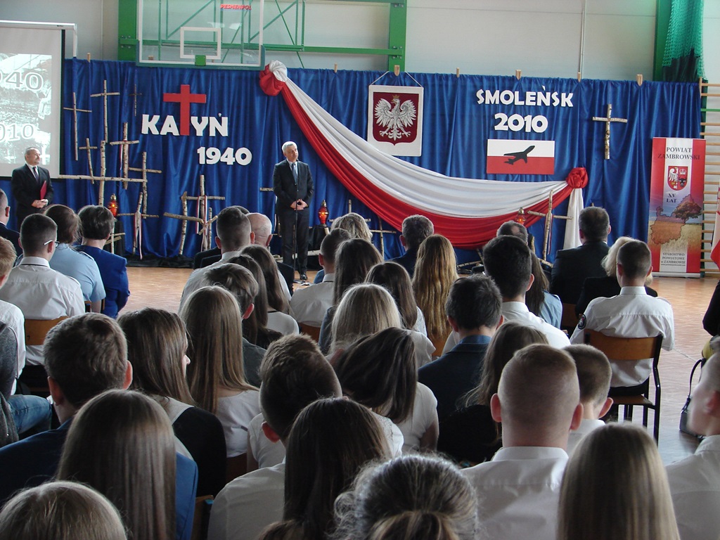 Powiatowe obchody rocznicy zbrodni katyńskiej w Zambrowie