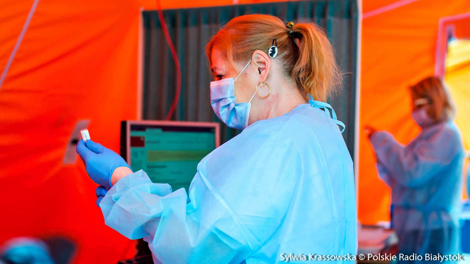 Rząd rekomenduje trzecią dawkę szczepionki przeciw COVID-19 dla medyków i osób po 50. roku życia