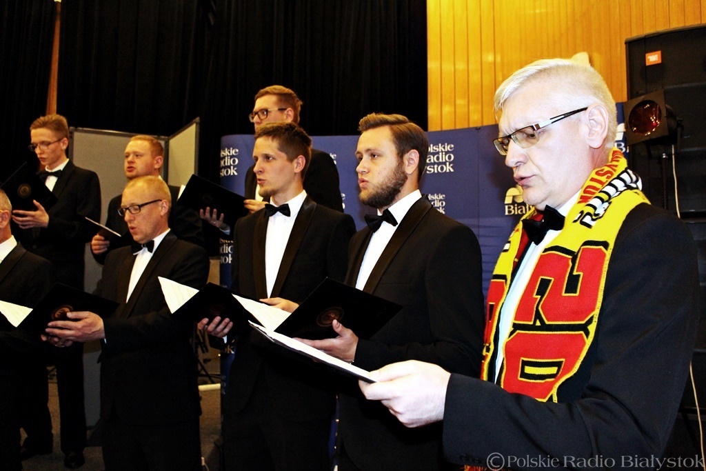 Chór Akademicki UwB nagrał nową, czterogłosową wersję hymnu Jagiellonii Białystok