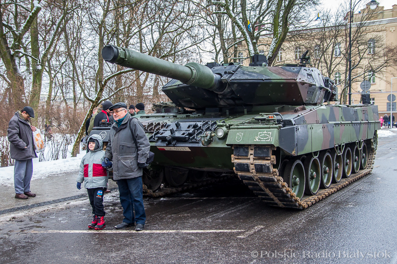 Piknik militarny w Białymstoku na powitanie wojsk amerykańskich [zdjęcia]