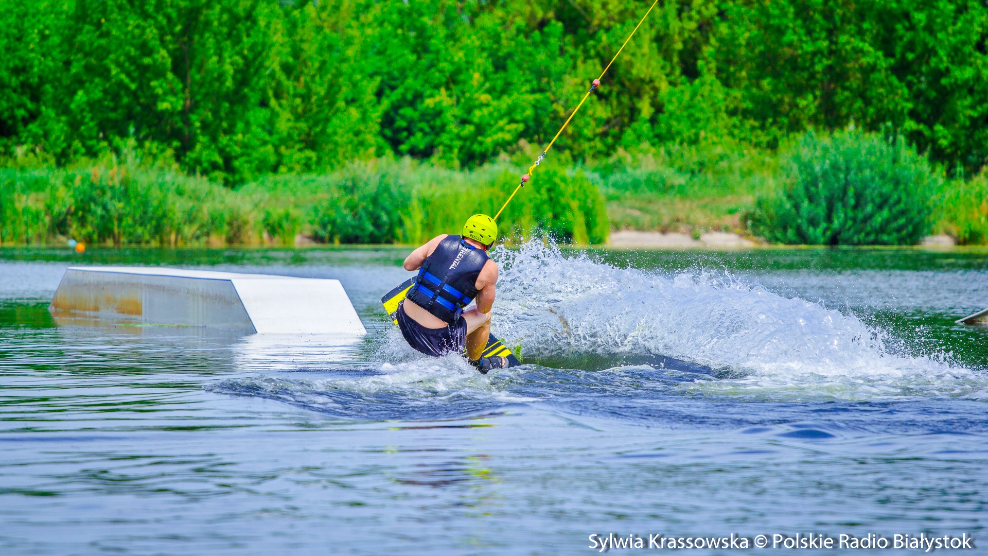 Na plaży "Dojlidy" w Białymstoku otwarto wakepark [zdjęcia, wideo]
