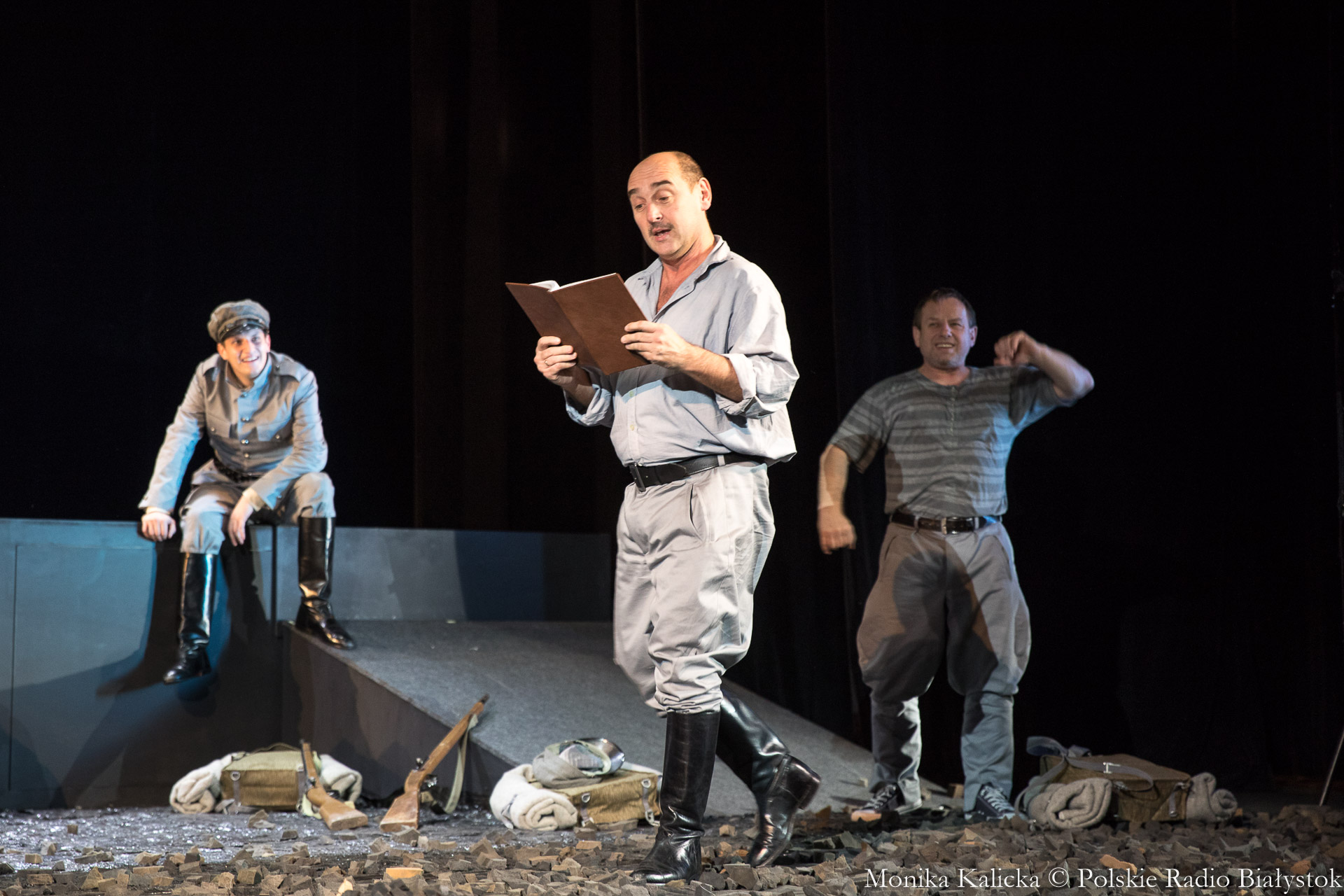 Teatr Dramatyczny wystawił "Gałązkę rozmarynu" Rafała Matusza