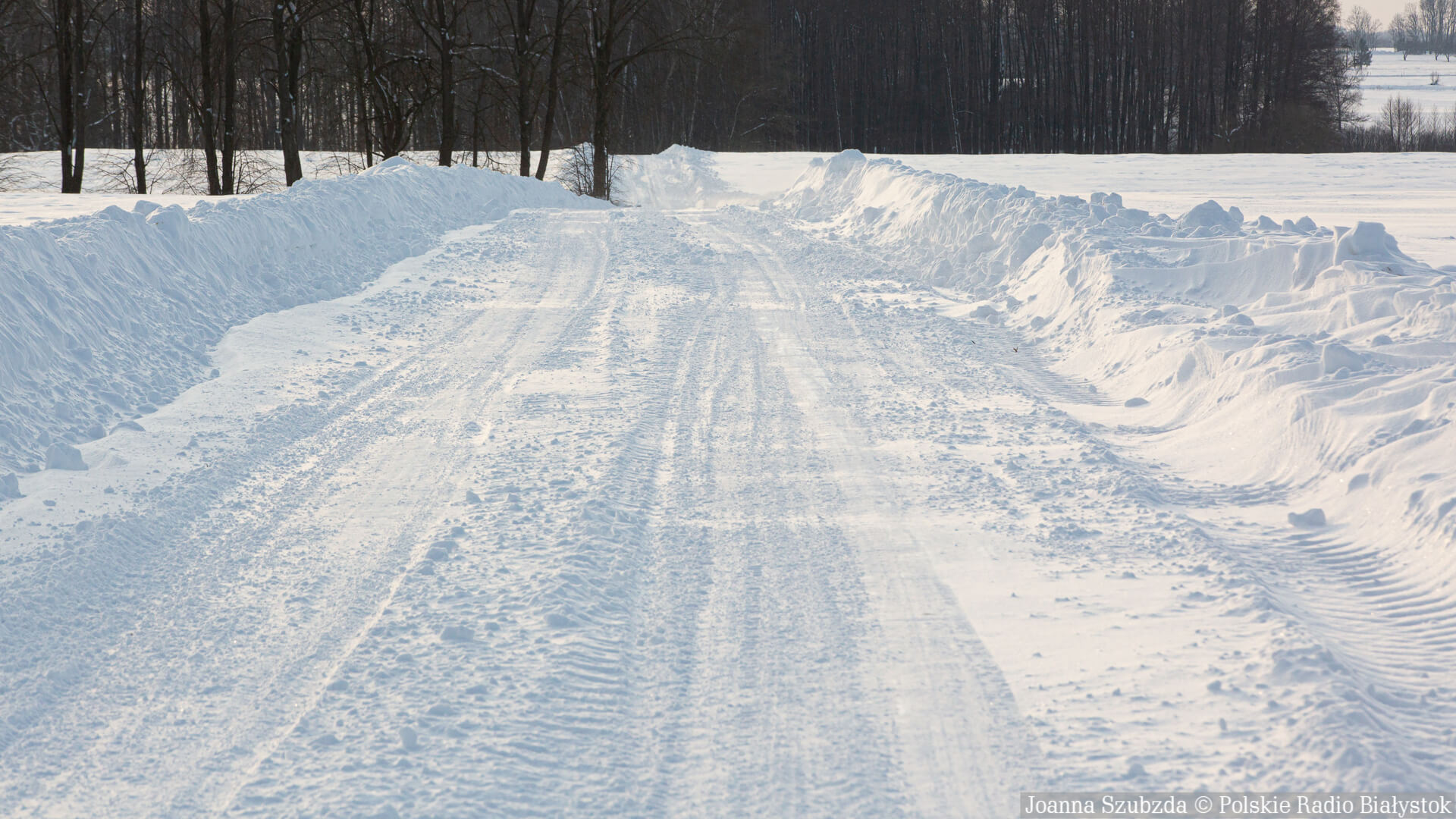 Mieszkańcy Fornetki, leżącej w gminie Szypliszki, narzekają, że drogi powiatowe w tym rejonie odśnieżane są zbyt późno