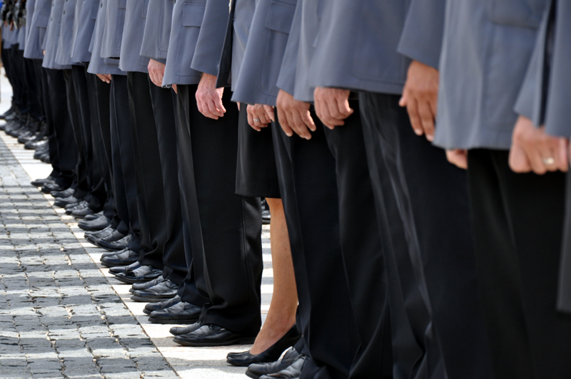 Podlascy policjanci, jako jedni z pierwszych, będą nosić kamery na mundurach