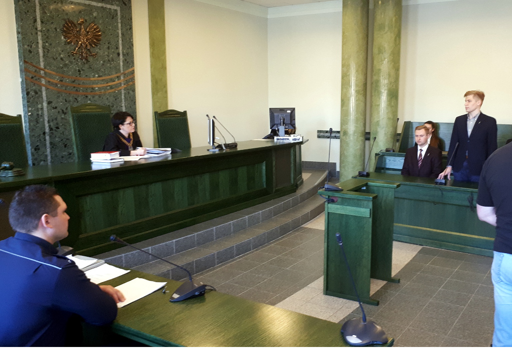 Sąd uniewinnił Wszechpolaków obwinionych o zakłócenie spotkania z Lechem Wałęsą