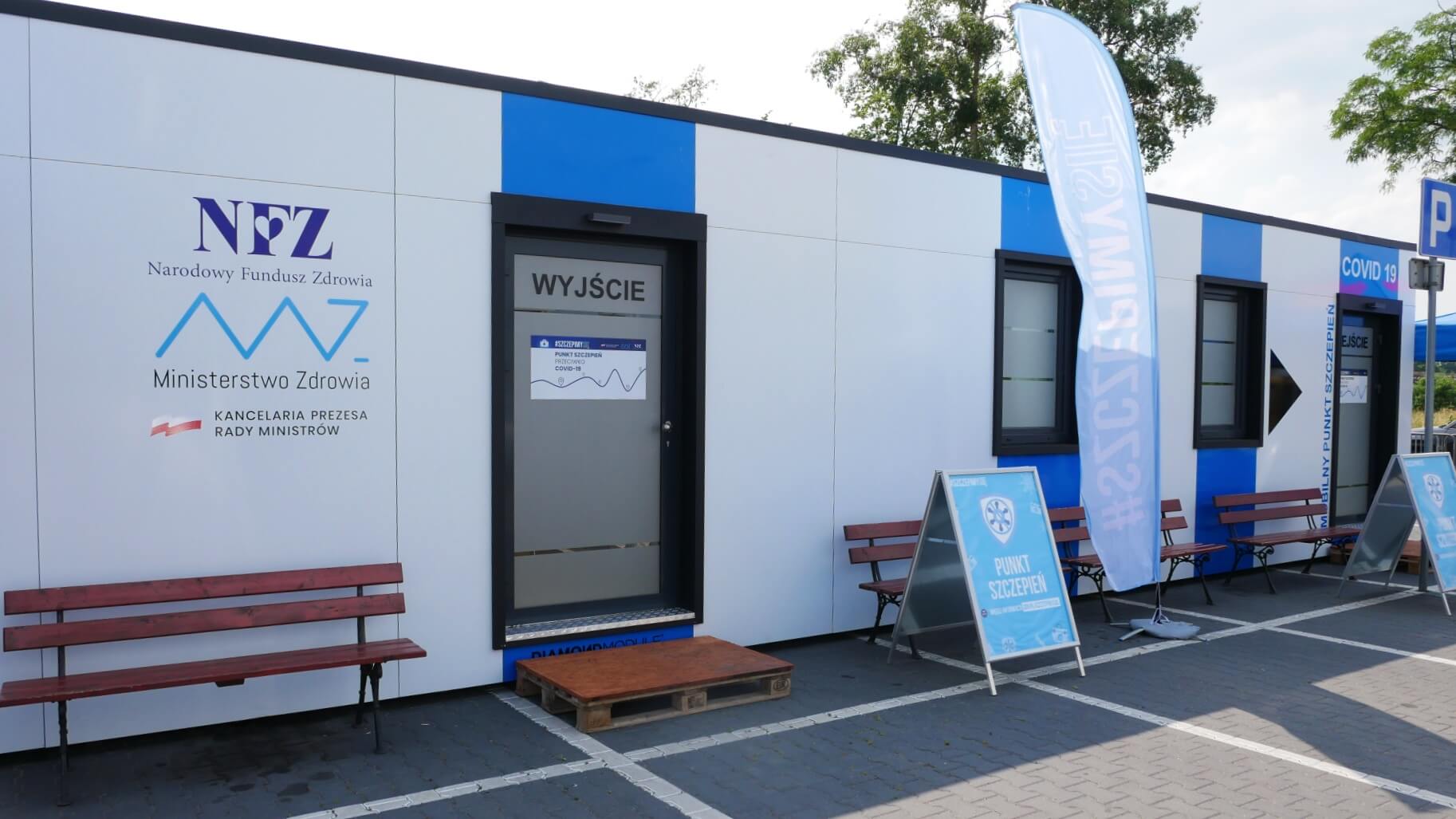 Na Uniwersytecie w Białymstoku działa otwarty mobilny punkt szczepień przeciw COVID-19