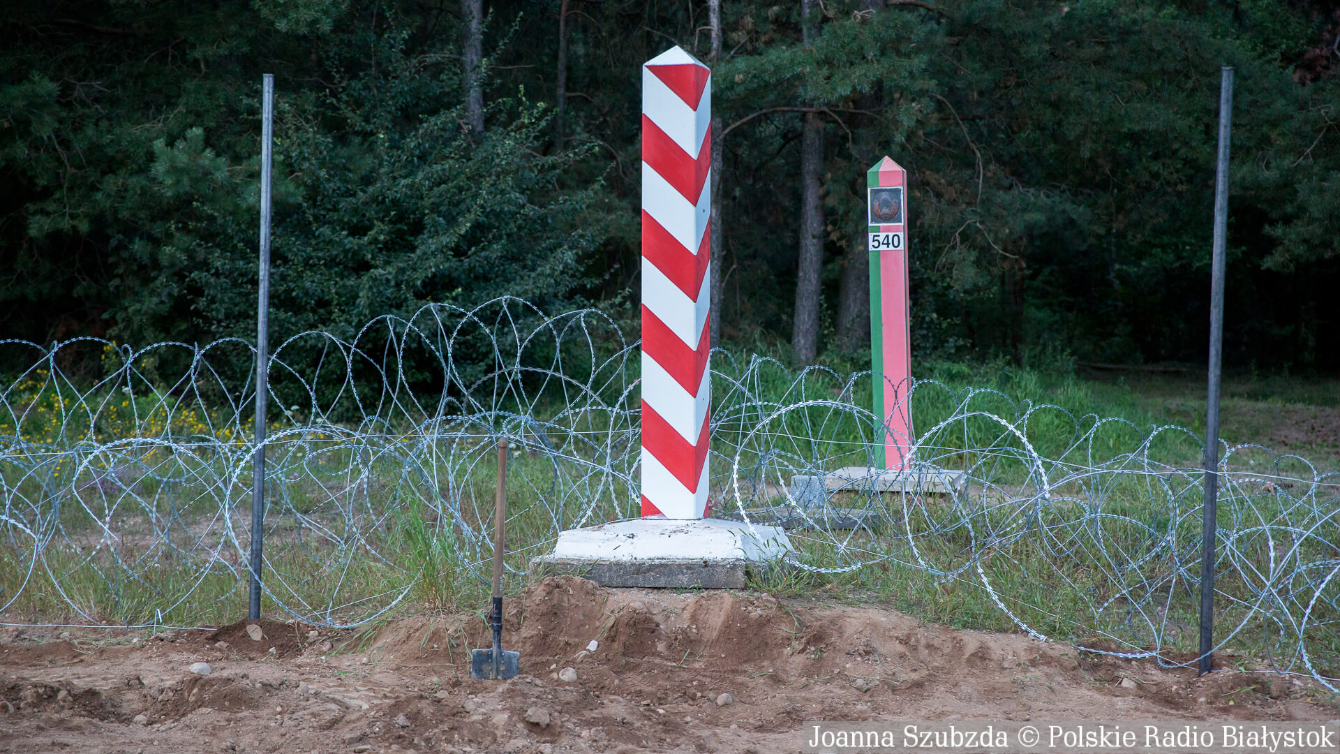 Zatrzymani, którzy niszczyli ogrodzenie na polsko-białoruskiej granicy usłyszą zarzuty
