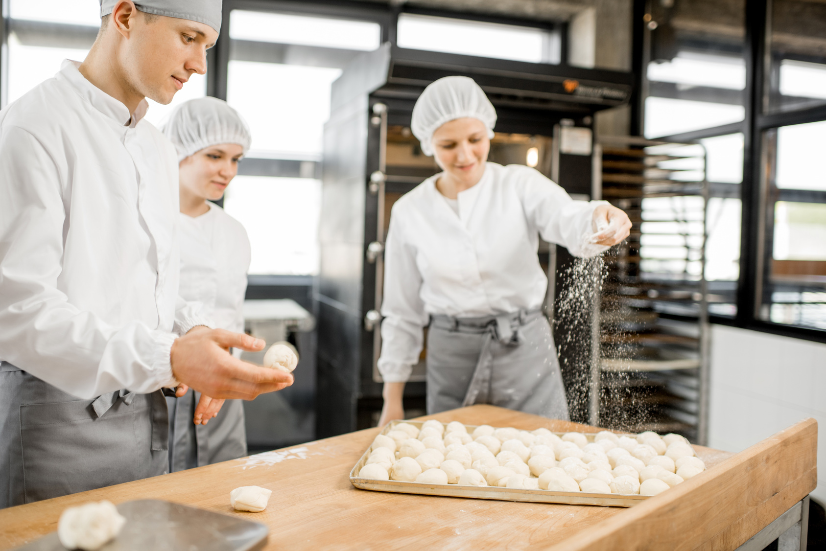Czy studenci pracują w czasie wakacji?